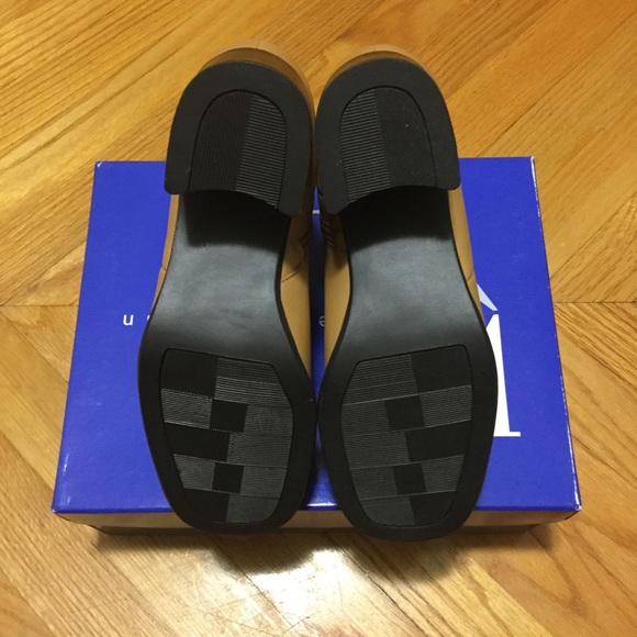 ✨HOST PICK✨ NEW! WHITE MOUNTAIN Beige Booties - Picture 5 of 7